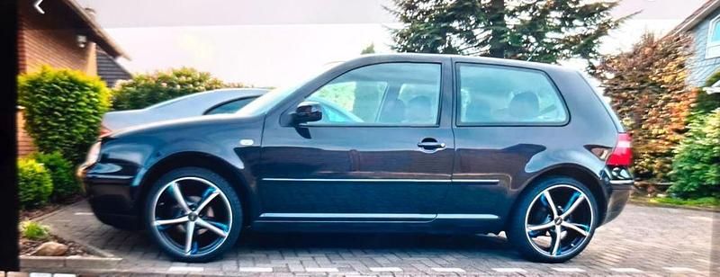 Gebraucht VW Golf IV Basis 75 PS (55 kW) 2003 Schwarz Limousine
