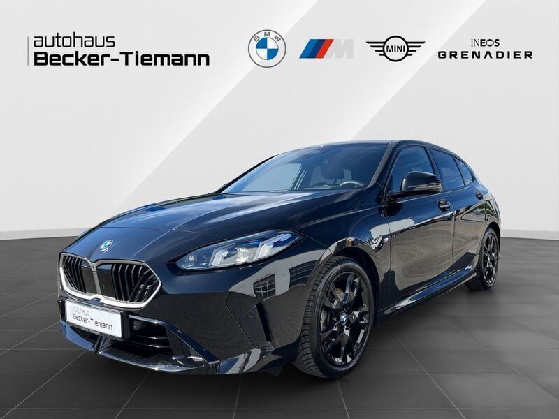Saphirschwarz Gebraucht 2024 BMW 120 M Sport Kleinwagen | 34.512 € (Fairer Preis) - Bild 1/4
