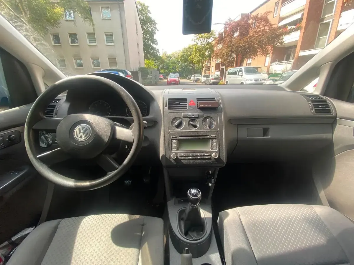 Gebraucht VW Touran 105 PS (77 kW) 2005 Blau Van / Kleinbus