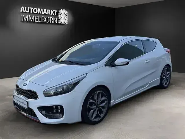 Gebraucht Kia ProCeed GT-Challenge 204 PS (150 kW) 2016 Weiß Kleinwagen