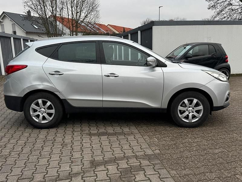 Gebraucht Hyundai ix35 184 PS (135 kW) 2012 Silber SUV