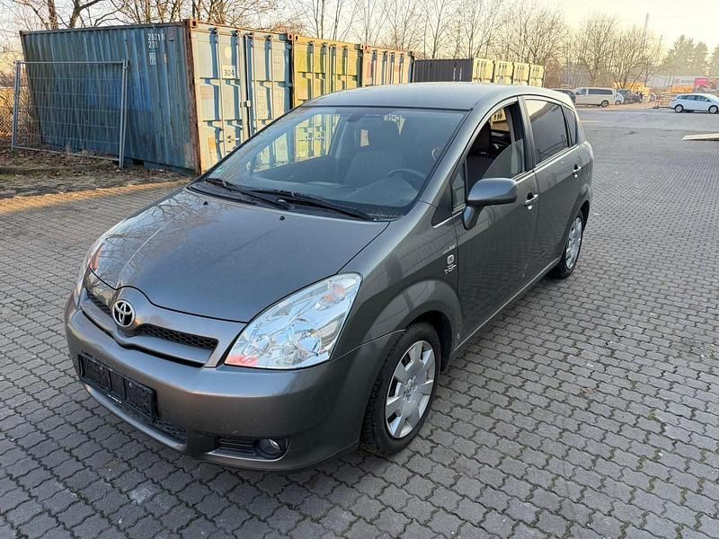 Grau Gebraucht 2006 Toyota Corolla Verso Van / Kleinbus | 3.800 € (Fairer Preis) - Bild 1/4
