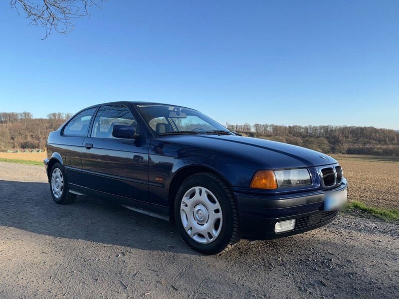 Gebraucht BMW 316 102 PS (75 kW) 1999 Blau Limousine