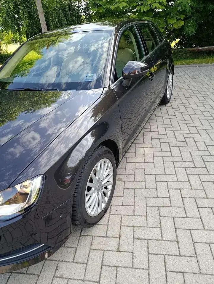 Gebraucht Audi A3 Ambiente 140 PS (102 kW) 2013 Braun Kleinwagen