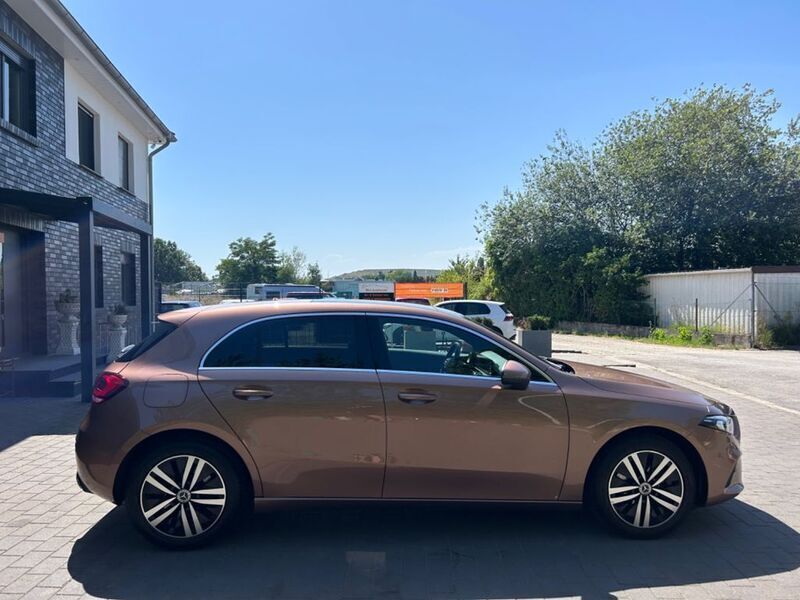 Gebraucht Mercedes A250 Edition 160 PS (117 kW) 2021 Braun Limousine