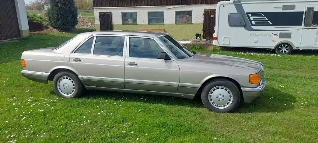 Gebraucht Mercedes 560 279 PS (205 kW) 1988 Grau Limousine