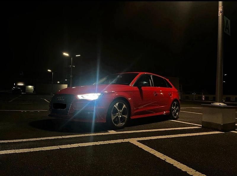 Gebraucht Audi A3 S-Line 150 PS (110 kW) 2015 Rot Kombi