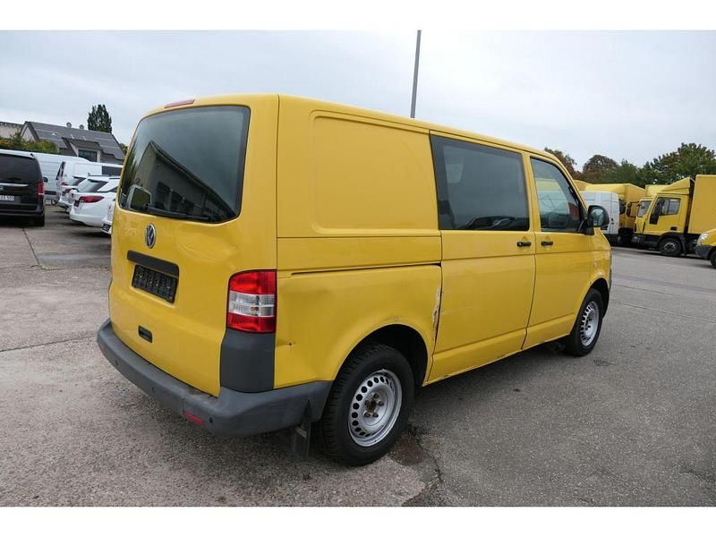 Gebraucht VW T5 84 PS (61 kW) 2012 Ginstergelb r1032 Van