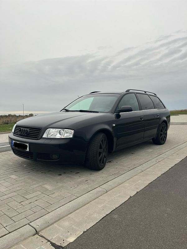 Schwarz Gebraucht 2004 Audi A6 S-Line Kombi | 3.200 € (Etwas zu teuer) - Bild 1/4