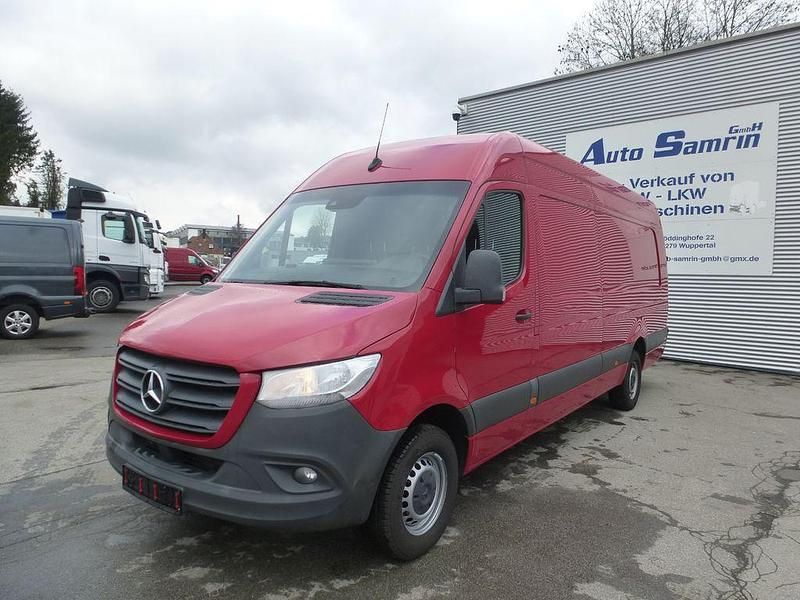 Gebraucht Mercedes Sprinter 170 PS (125 kW) 2022 Rot Van