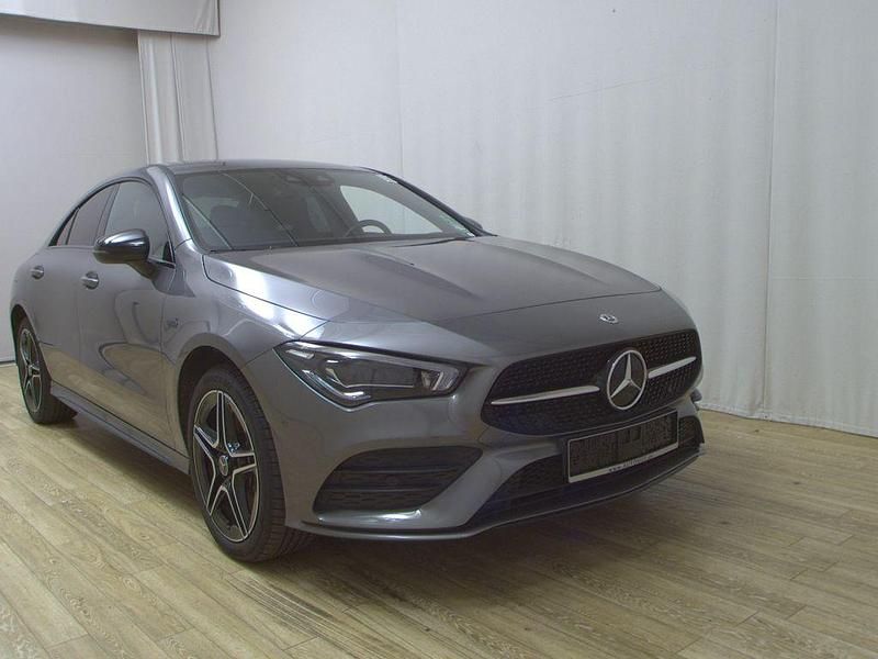 Gebraucht Mercedes CLA250e AMG line 218 PS (160 kW) 2020 Mountaingrau met (metallic) Limousine