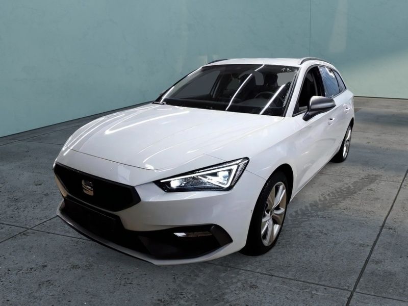 Weiß Gebraucht 2024 Seat Leon FR Kombi | 28.258 € (Fairer Preis) - Bild 1/2
