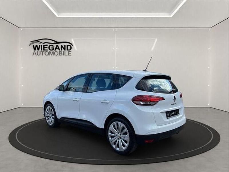 Gebraucht Renault Scénic IV Life 116 PS (85 kW) 2017 Weiß Van / Kleinbus