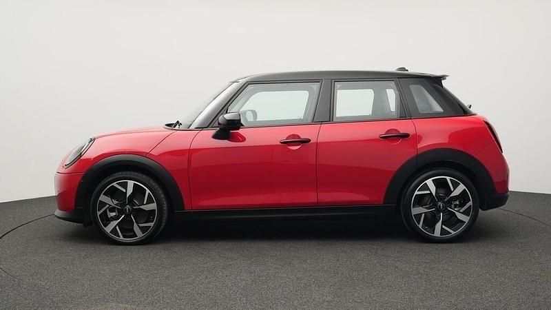 Używany Mini Cooper S Classic 204 KM (150 kW) 2024 Czerwony Hatchback