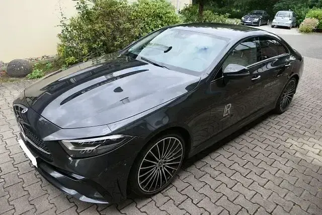 Gebraucht Mercedes CLS220 AMG 194 PS (142 kW) 2023 Grau Coupé