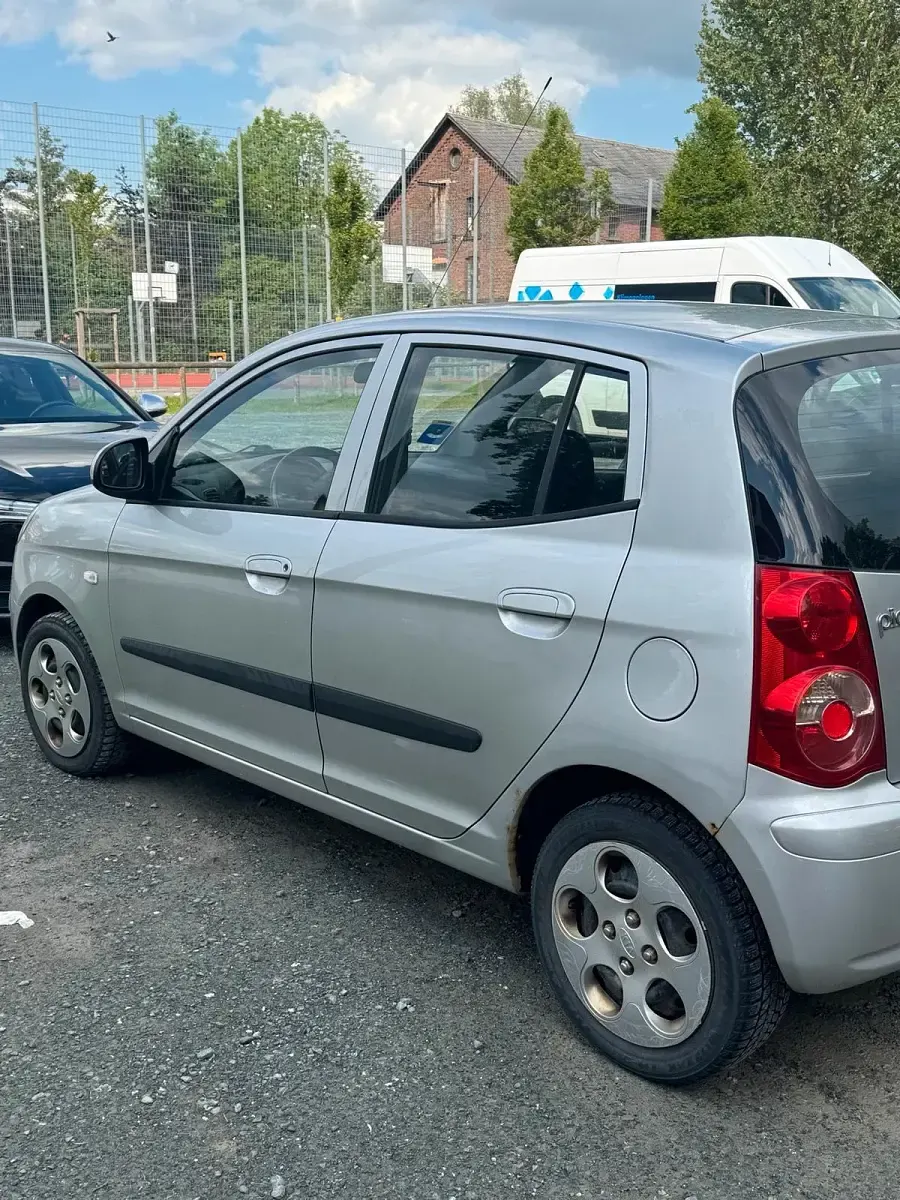 Gebraucht Kia Picanto 85 PS (62 kW) 2008 Grau Kleinwagen