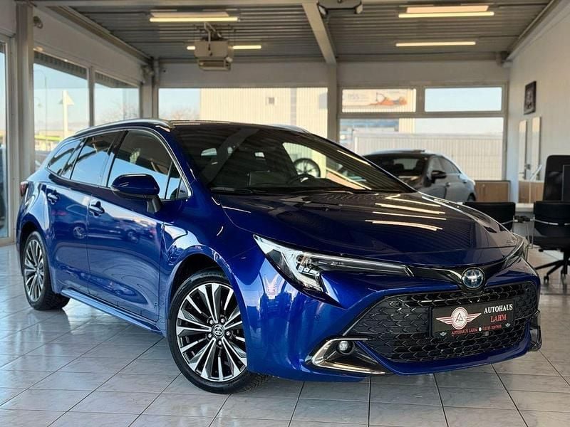 Gebraucht Toyota Corolla Team 140 PS (102 kW) 2024 Blau Limousine