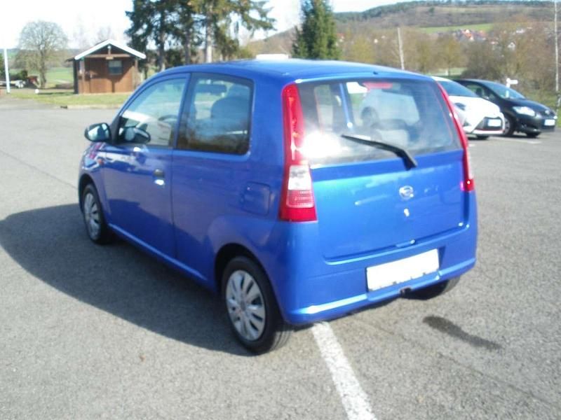 Gebraucht Daihatsu Cuore Plus 58 PS (42 kW) 2006 Blau Kleinwagen