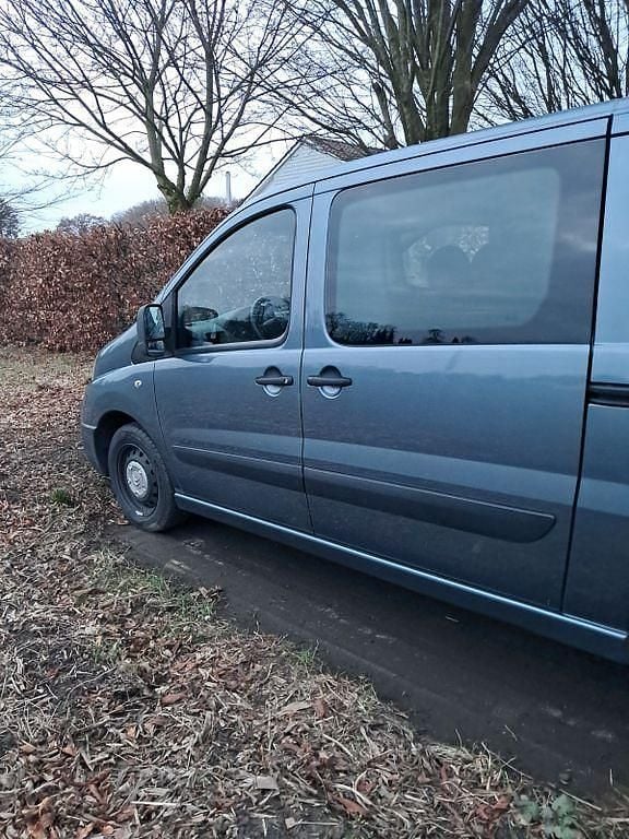 Gebraucht Citroën Jumpy 128 PS (94 kW) 2015 Grau Van / Kleinbus