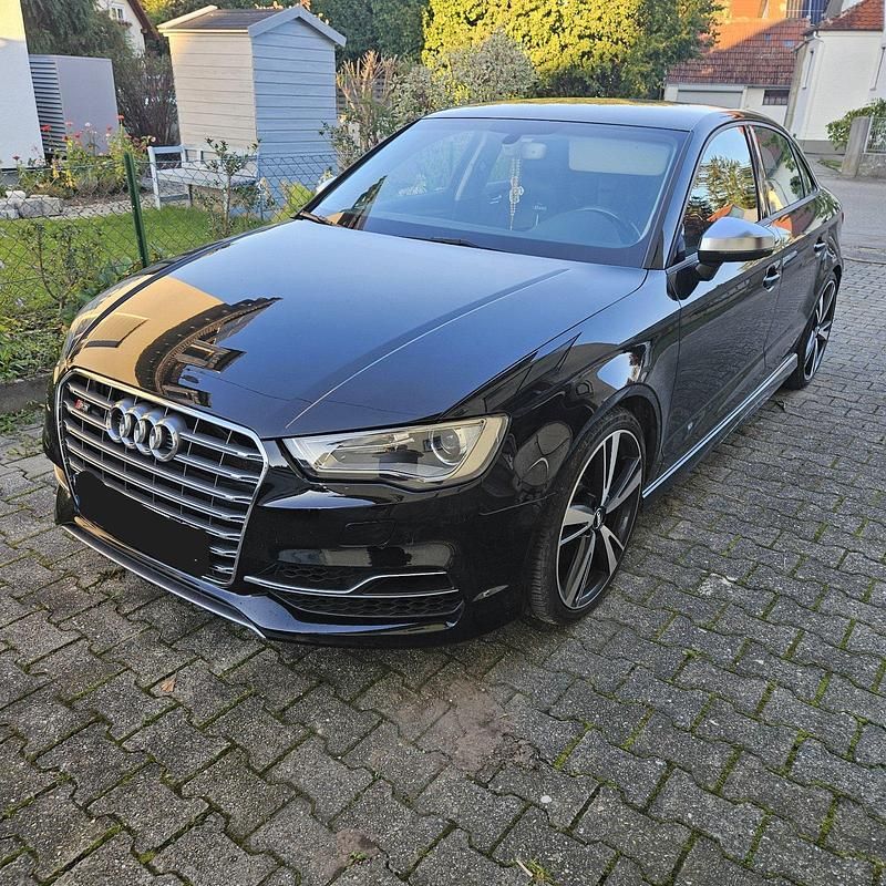 Schwarz Gebraucht 2015 Audi S3 Limousine | 22.800 € (Fairer Preis) - Bild 1/4