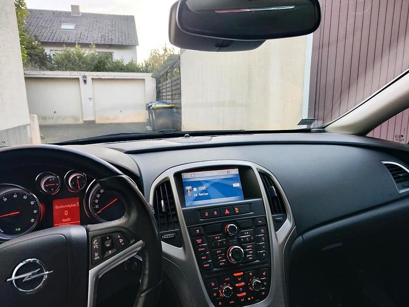 Gebraucht Opel Astra 180 PS (132 kW) 2012 Schwarz Limousine