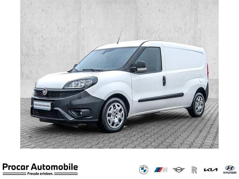 Weiß Gebraucht 2022 Fiat Doblò S Van / Kleinbus | 16.990 € (Fairer Preis) - Bild 1/4