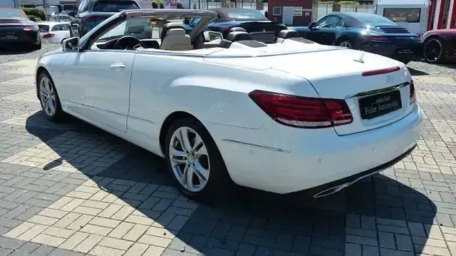 Gebraucht Mercedes E220 Sport 170 PS (125 kW) 2014 Weiß Cabrio