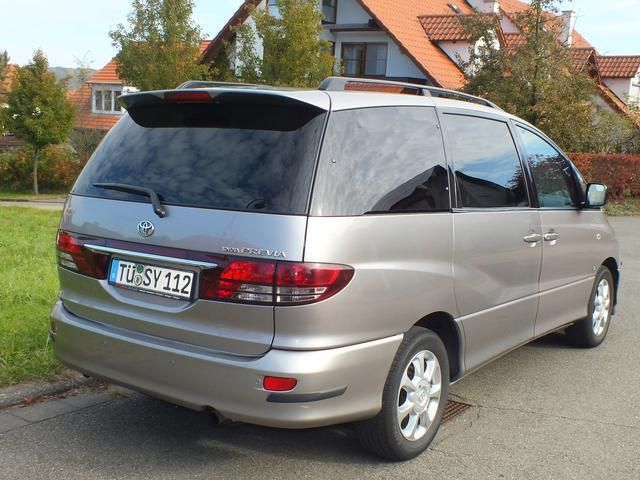 Gebraucht Toyota Previa 116 PS (85 kW) 2003 Silber metallic Van / Kleinbus