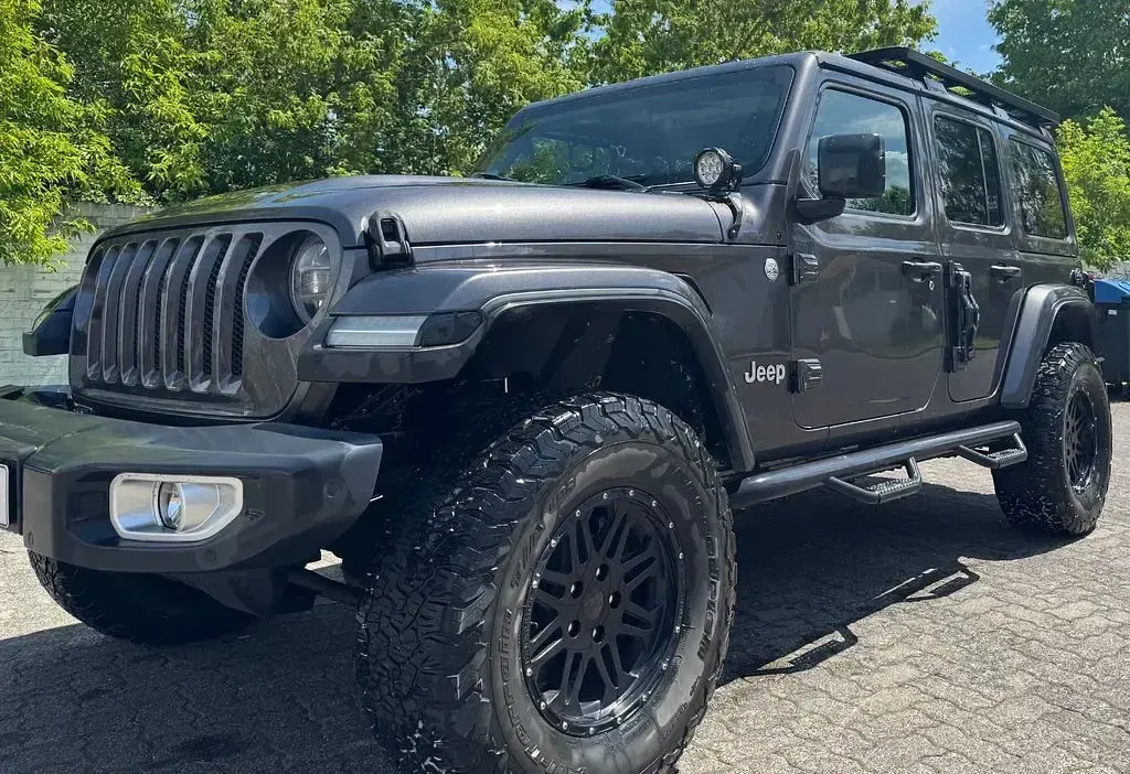 Gebraucht Jeep Wrangler Sahara 272 PS (200 kW) 2019 Grau SUV