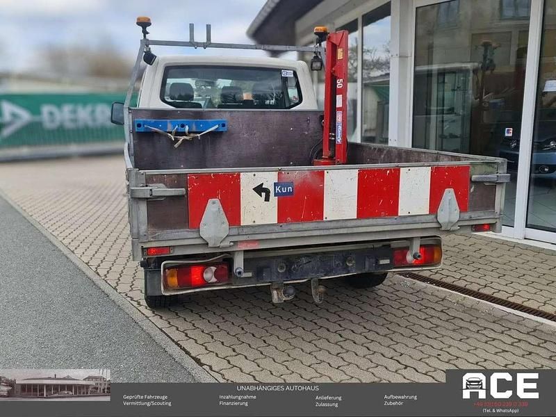 Gebraucht VW Transporter 102 PS (75 kW) 2010 Grauweiß r9002 Van
