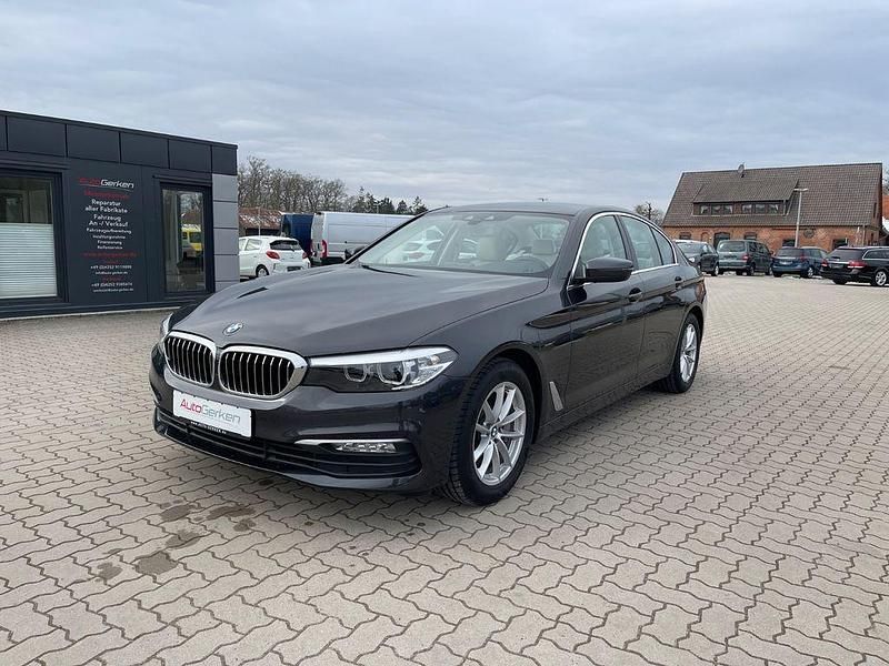Gebraucht BMW 530 Sport Line 252 PS (185 kW) 2017 Sophistograu brillanteffekt meta metallic Limousine