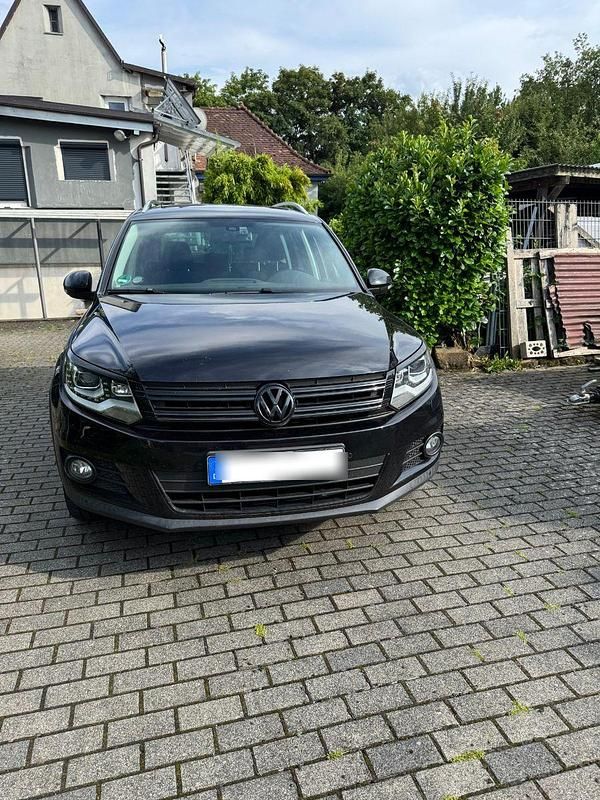 Schwarz Gebraucht 2014 VW Tiguan SUV | 9.900 € (Superpreis) - Bild 1/4