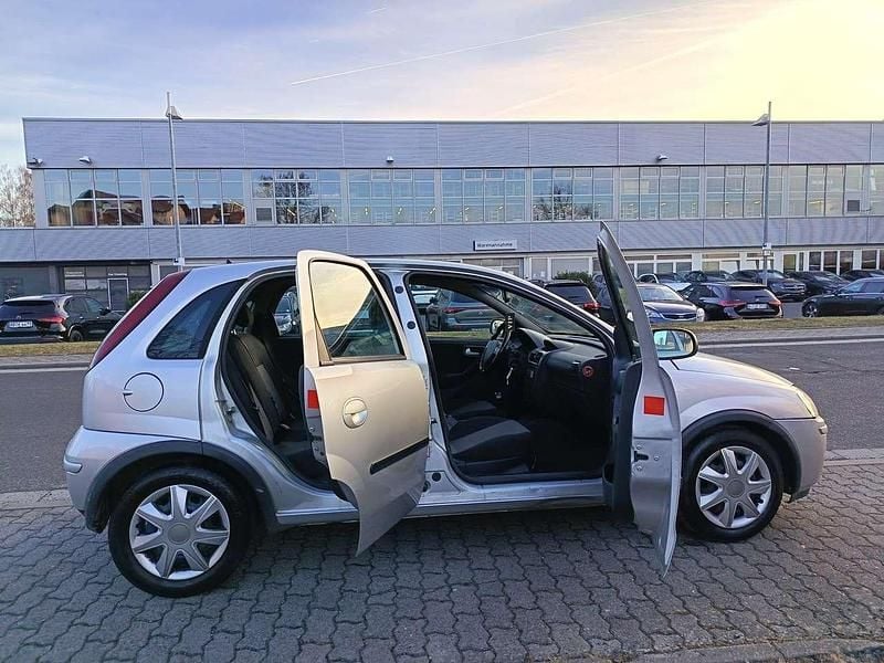 Silber Gebraucht 2005 Opel Corsa Basis Kleinwagen | 999 € (Superpreis) - Bild 1/4