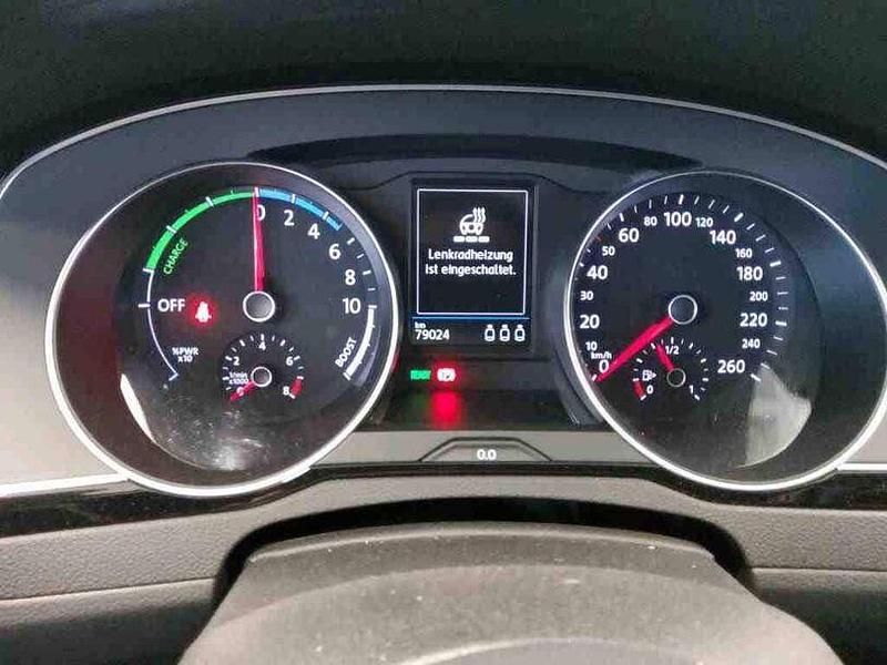 Gebraucht VW Passat GTE 218 PS (160 kW) 2021 Mangangrau (metallic) Kombi