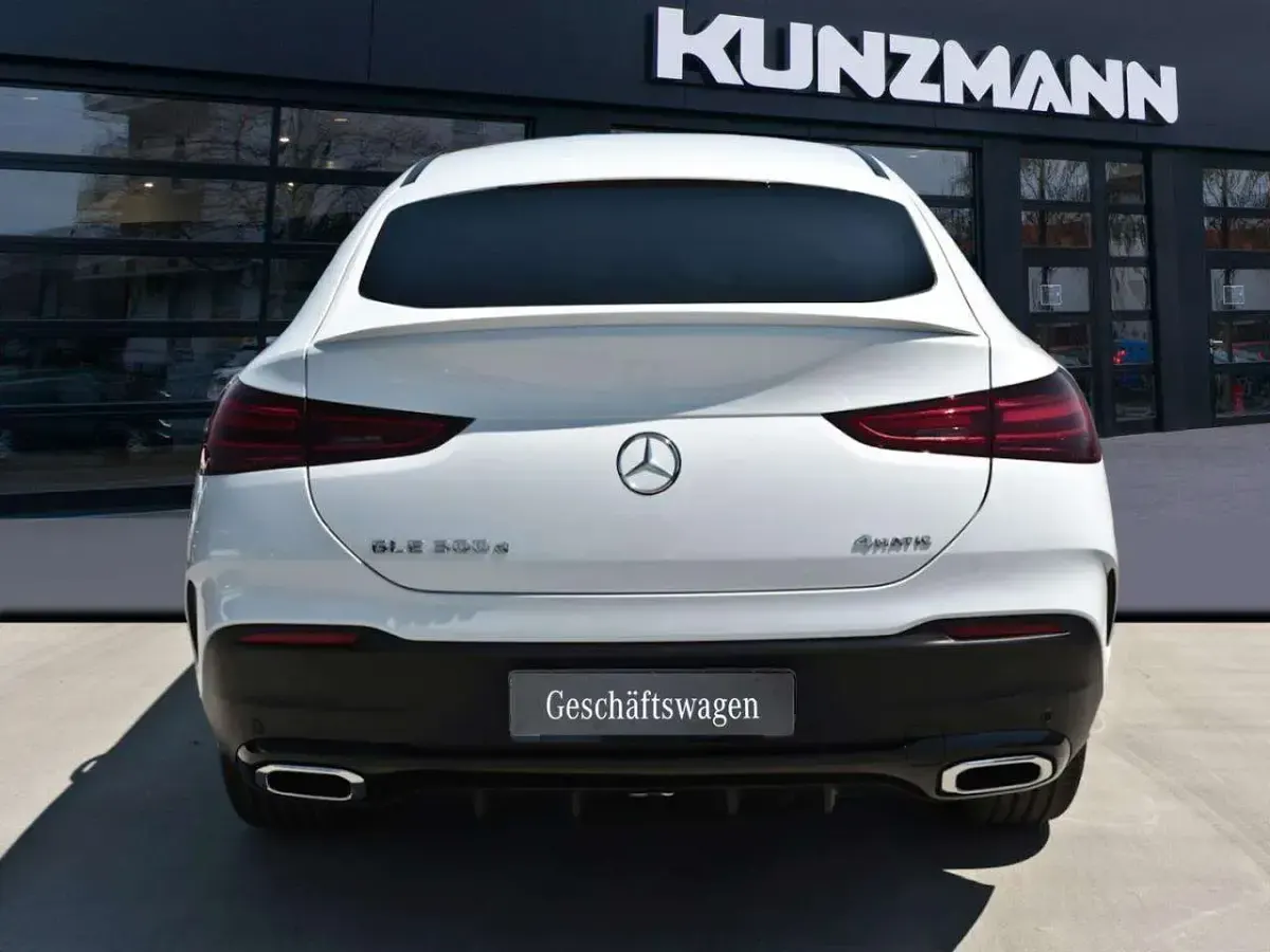 Gebraucht Mercedes GLE300 AMG 269 PS (197 kW) 2026 Weiß SUV