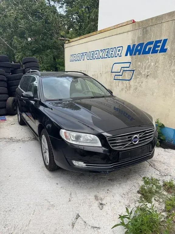 Gebraucht Volvo V70 Momentum 245 PS (180 kW) 2016 Schwarz Kombi