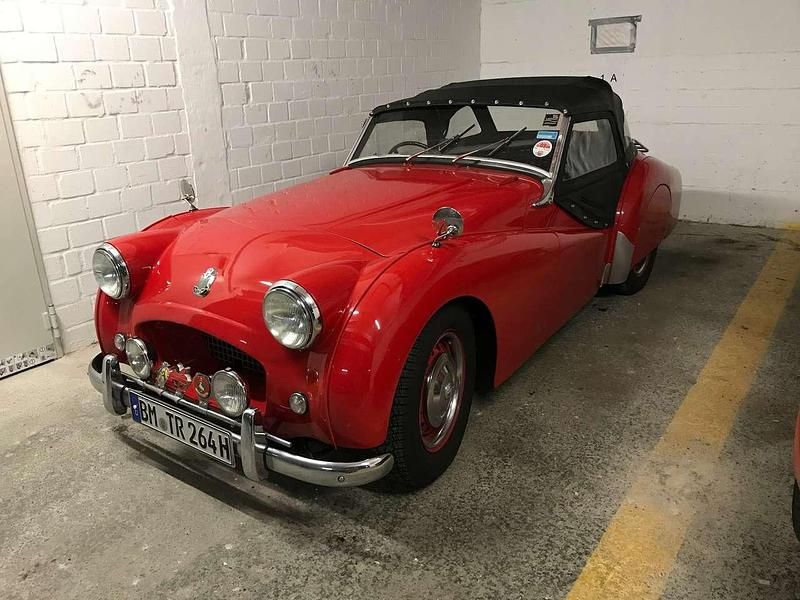 Rot Gebraucht 1953 Triumph TR2 Cabrio | 35.000 € - Bild 1/4