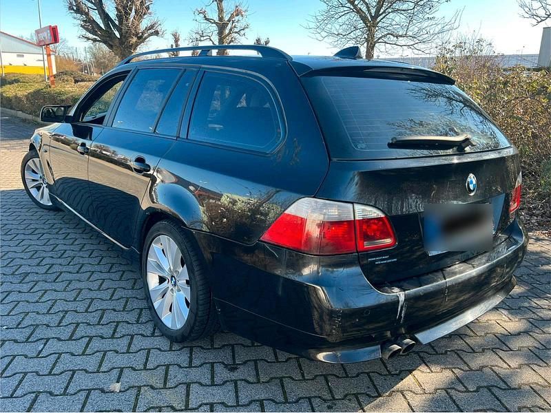 Gebraucht BMW 530 218 PS (160 kW) 2004 Schwarz Kombi