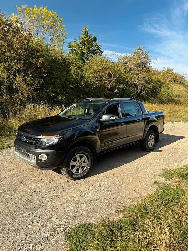 Schwarz Gebraucht 2015 Ford Ranger Wildtrack Abholung | 21.500 € (Fairer Preis) - Bild 1/4