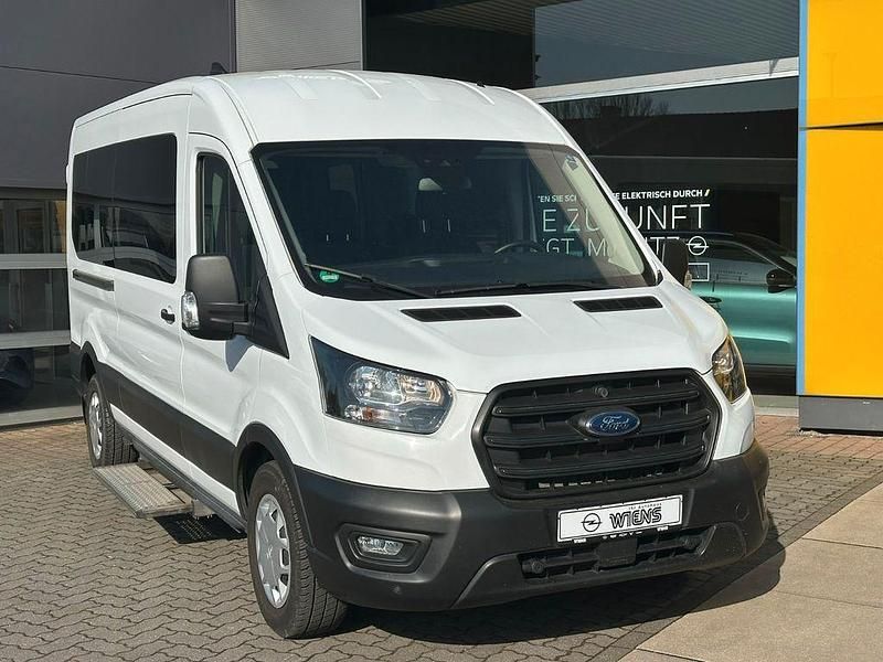 Gebraucht Ford Transit 131 PS (96 kW) 2023 Weiß Kombi