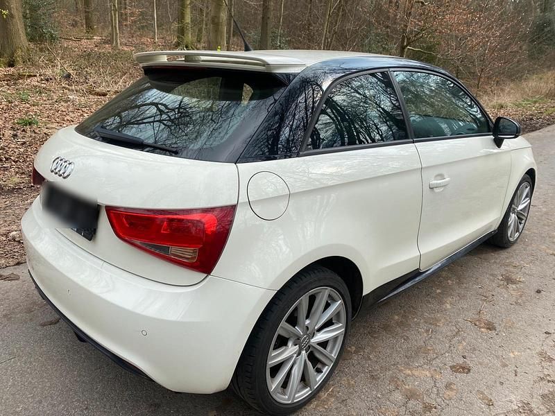 Gebraucht Audi A1 185 PS (136 kW) 2011 Weiß Kleinwagen