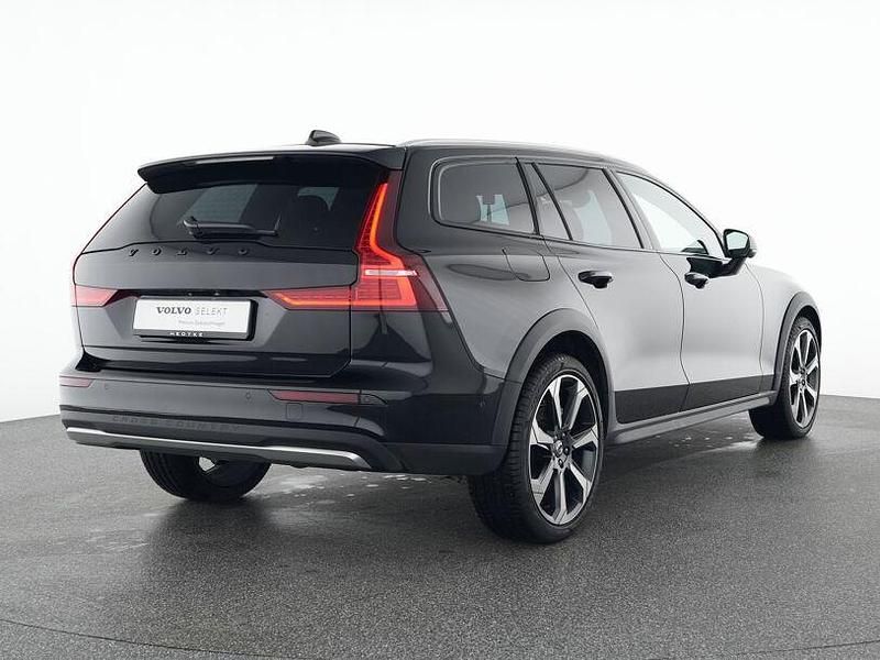 Gebraucht Volvo 360 197 PS (144 kW) 2024 Andere SUV