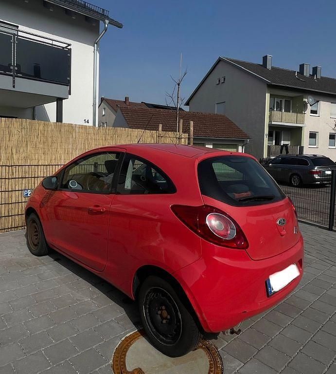 Gebraucht Ford Ka Trend 69 PS (50 kW) 2008 Rot Kleinwagen