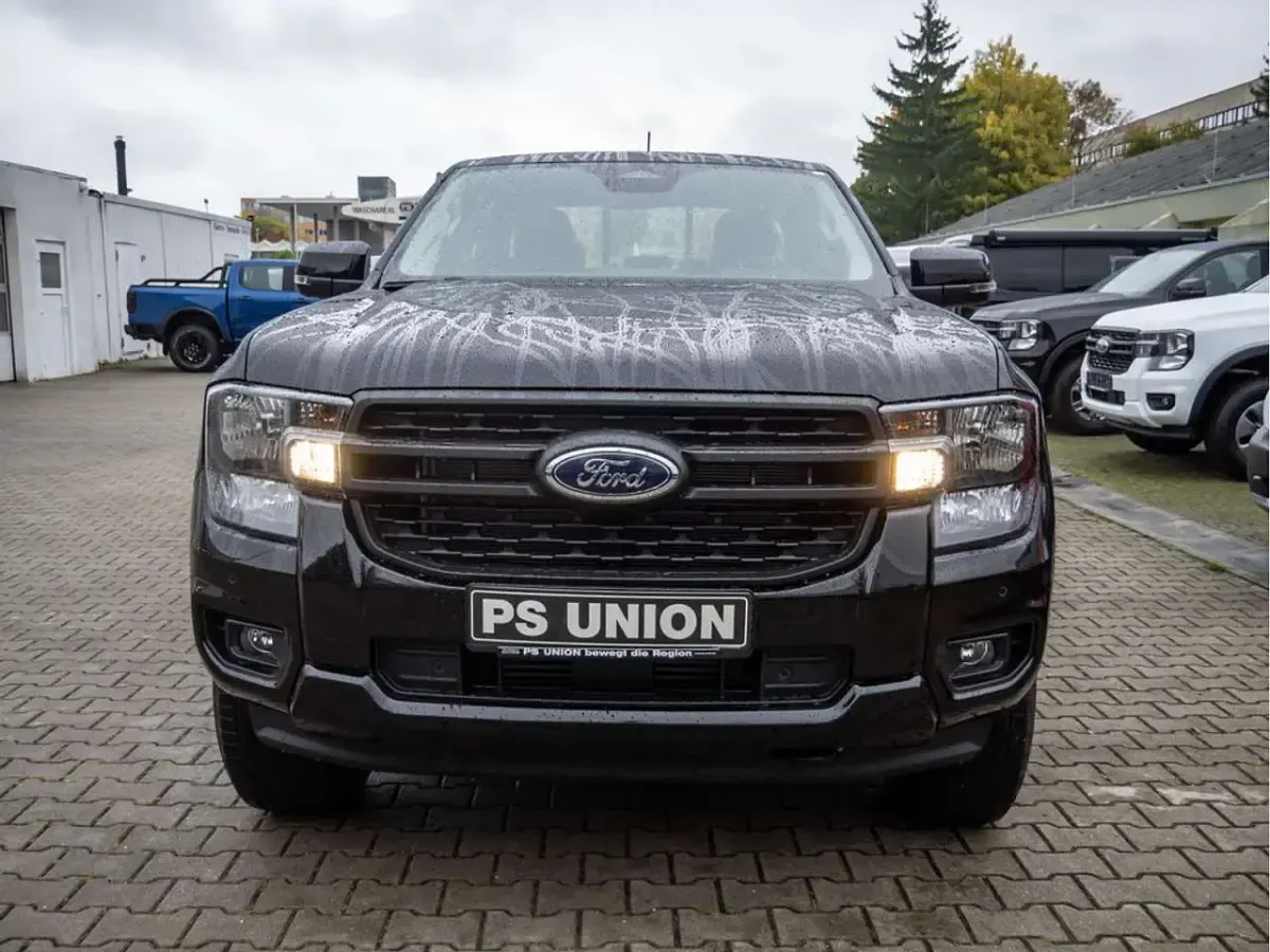 Neu Ford Ranger XLT 170 PS (125 kW) 2025 Schwarz Pickup