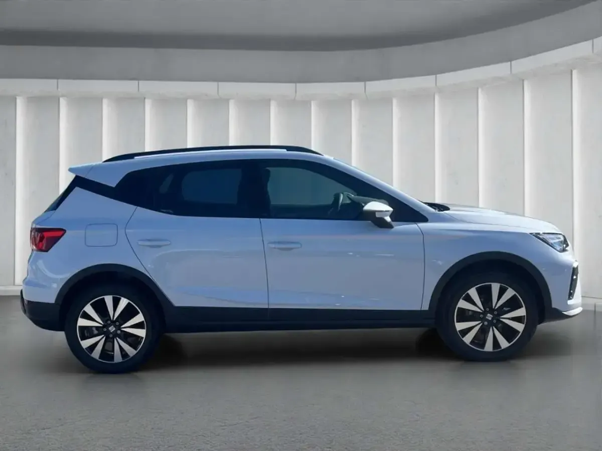 Neu Seat Arona FR 150 PS (110 kW) 2026 Weiss SUV