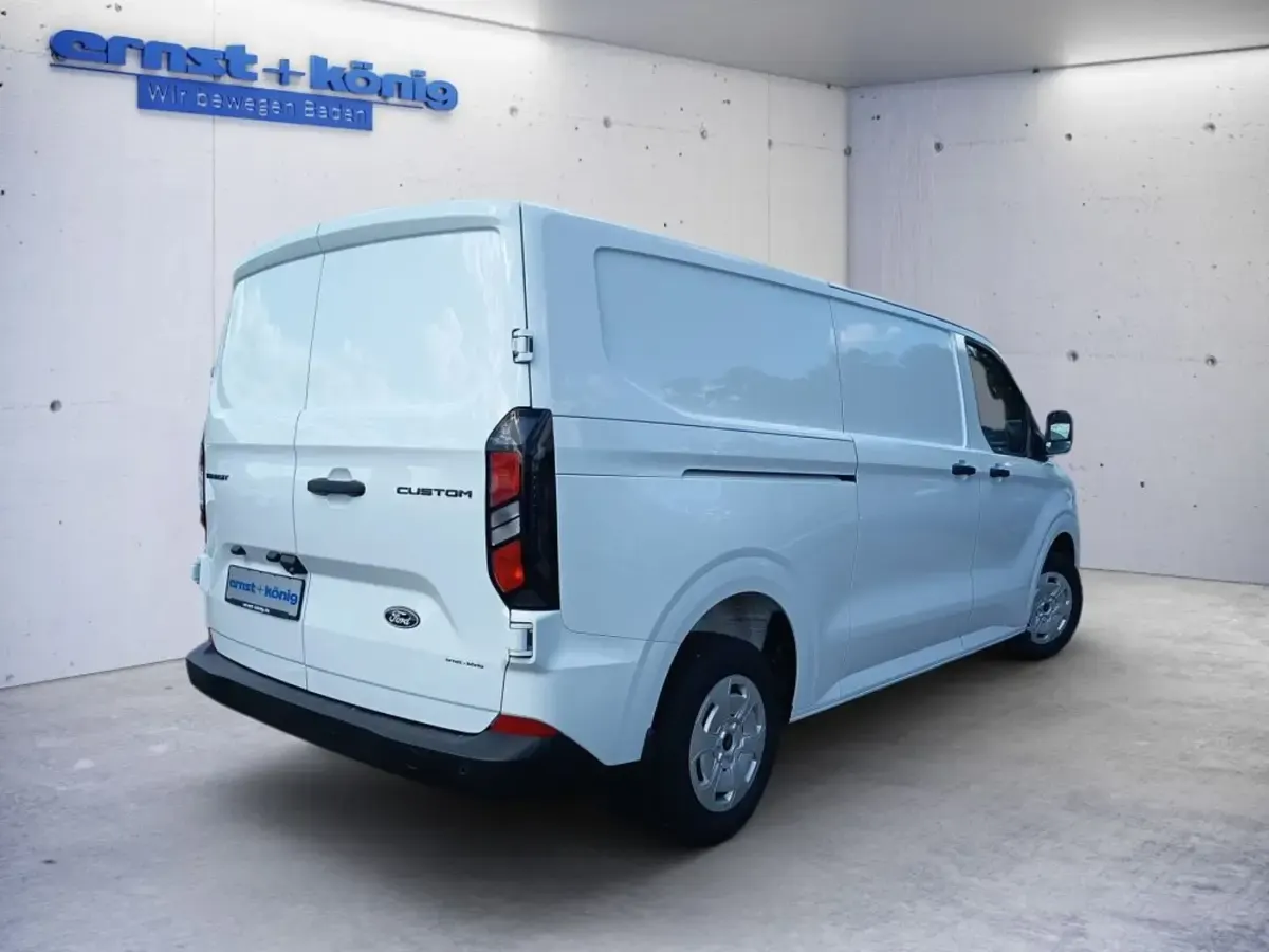 Neu Ford Transit Custom Trend 2025 Van