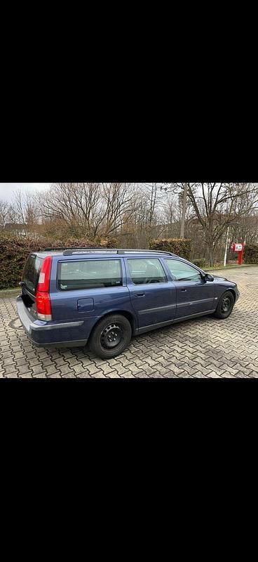Blau Gebraucht 2002 Volvo V70 Kombi | 3.900 € (Teuer) - Bild 1/4