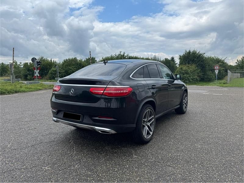 Gebraucht Mercedes GLE350 258 PS (189 kW) 2016 Schwarz Coupé
