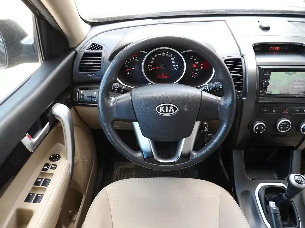 Gebraucht Kia Sorento Attract 197 PS (144 kW) 2010 Schwarz SUV