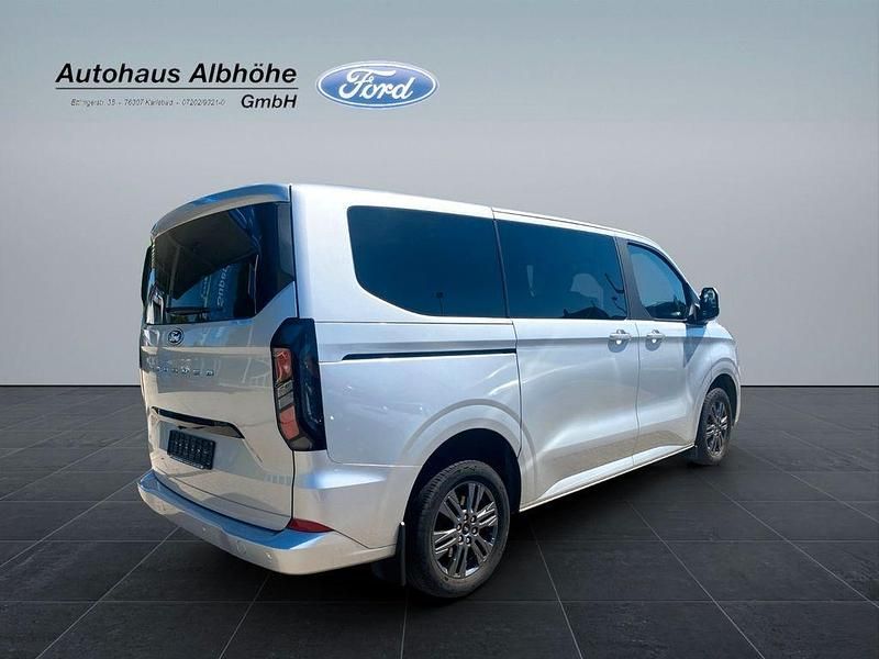 Gebraucht Ford Tourneo Custom Titanium 150 PS (110 kW) 2024 Silber Van